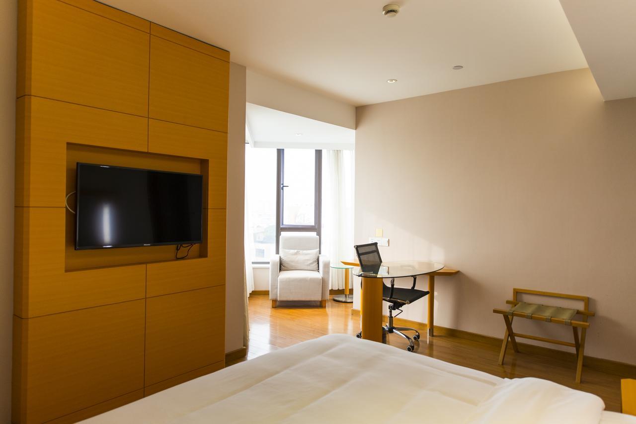 Ji Hotel Shanghai Jiangqiao Wanda Plaza Exterior foto