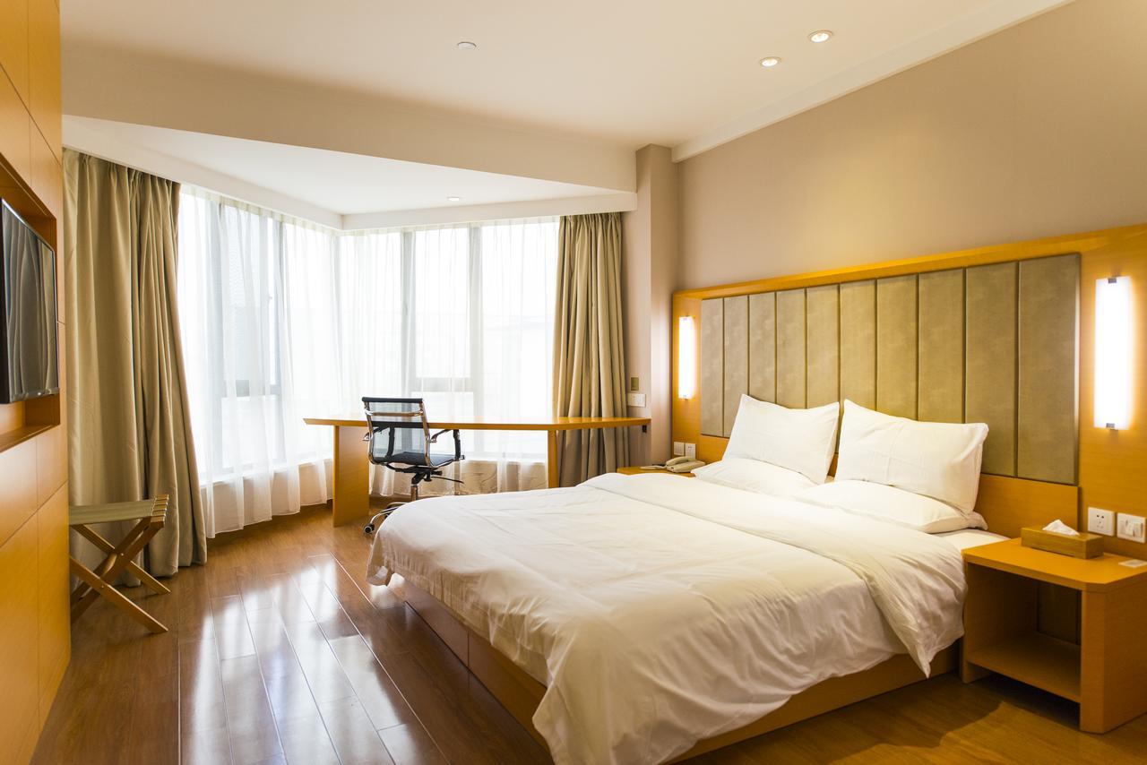 Ji Hotel Shanghai Jiangqiao Wanda Plaza Exterior foto