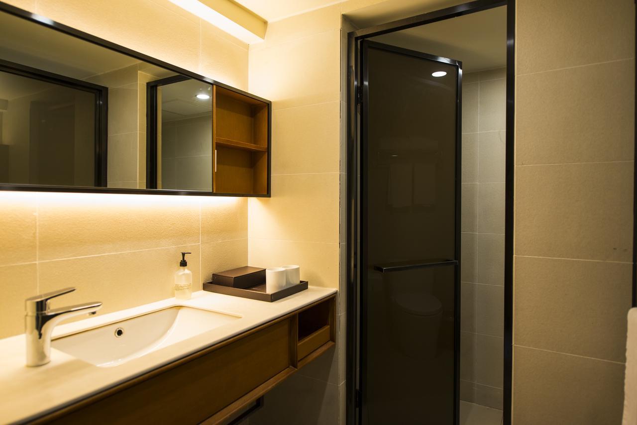 Ji Hotel Shanghai Jiangqiao Wanda Plaza Exterior foto